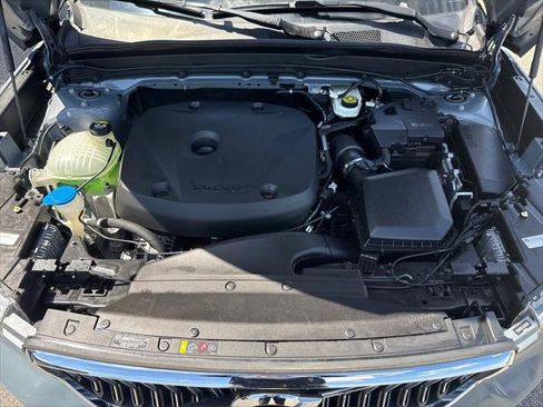 Used 2020 Volvo XC40 T4 Inscription FWD image 29