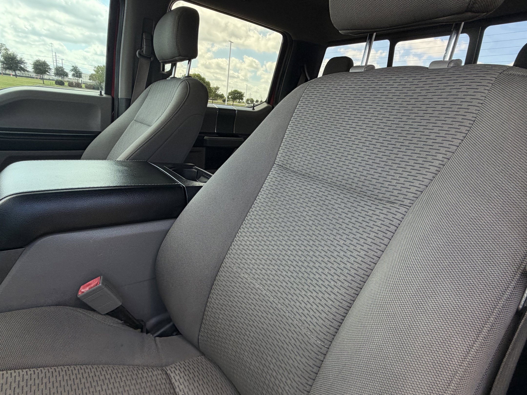 Used 2019 Ford F150 XLT w/ Equipment Group 302A Luxury AWD/4WD image 29