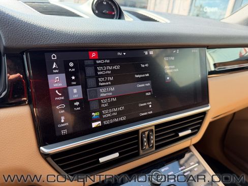 Used 2019 Porsche Cayenne AWD/4WD image 23