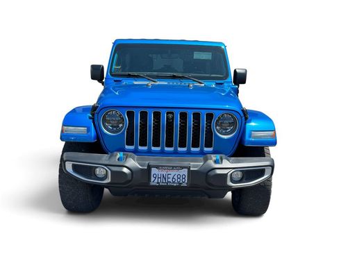 Used 2023 Jeep Wrangler Unlimited Sahara w/ Cold Weather Group AWD/4WD image 2