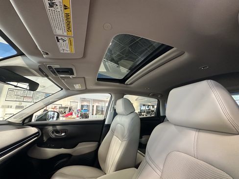 Used 2024 Honda HR-V EX-L image 17