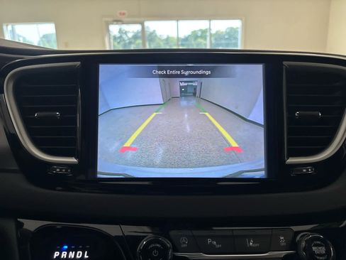 New 2026 Chrysler Voyager LX image 39