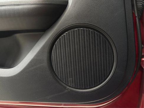 Used 2018 Ford Mustang Coupe RWD image 36