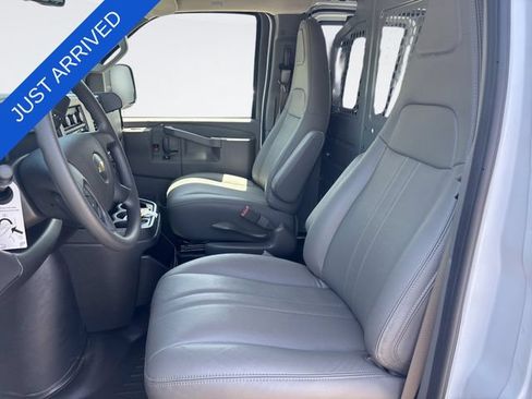 New 2026 Chevrolet Express 2500 Extended w/ Enhanced Convenience Package RWD image 11