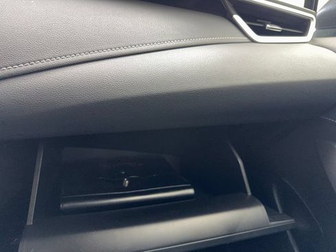 Used 2021 Toyota Corolla SE FWD image 32