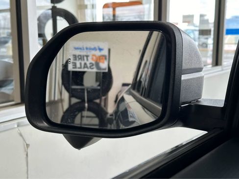 Used 2025 Ford Bronco Sport Badlands image 19