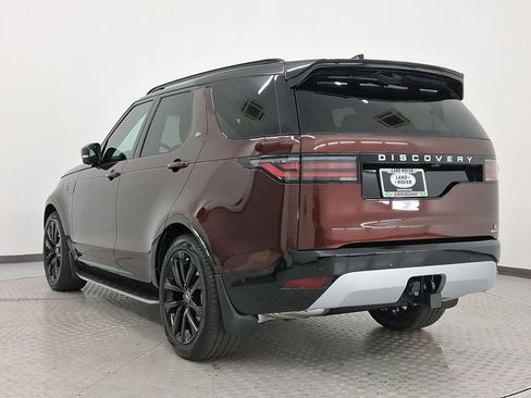 New 2026 Land Rover Discovery Limited Edition image 3