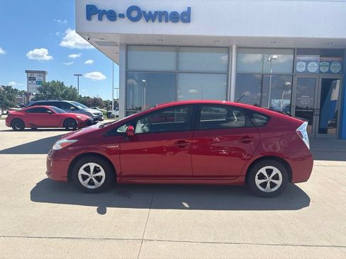 Used 2015 Toyota Prius Two FWD image 5