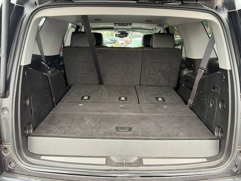 Used 2017 Chevrolet Tahoe LT w/ LT Signature Package image 33