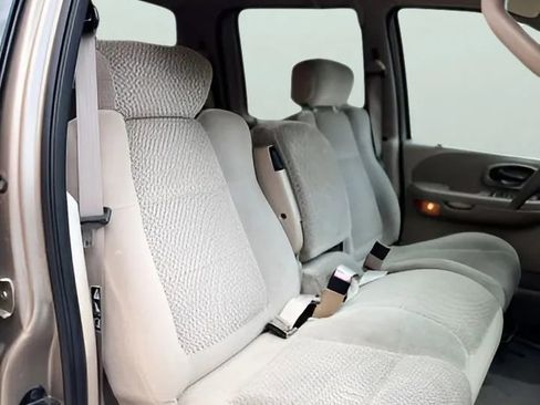 Used 2001 Ford F150 Lariat RWD image 26