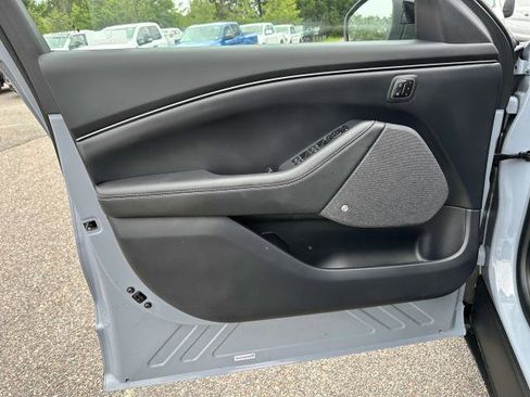 Used 2024 Ford Mustang Mach-E Premium image 9