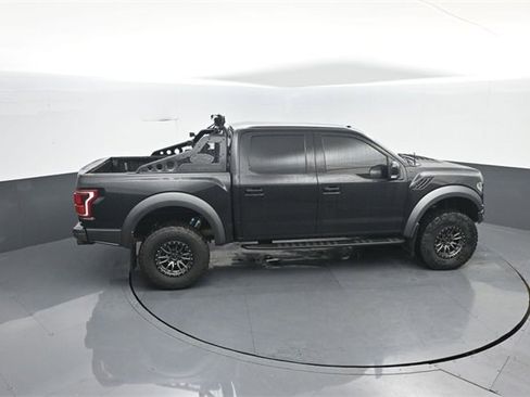 Certified 2018 Ford F150 Raptor w/ Equipment Group 802A Luxury image 30