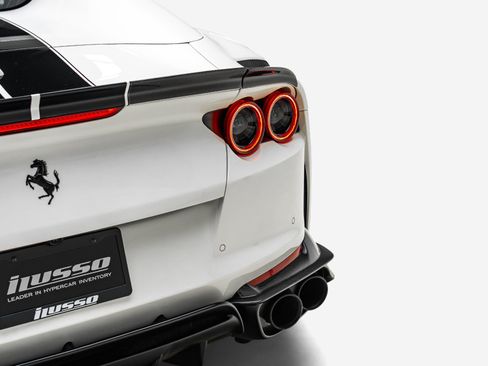 Used 2022 Ferrari 812 GTS RWD image 29