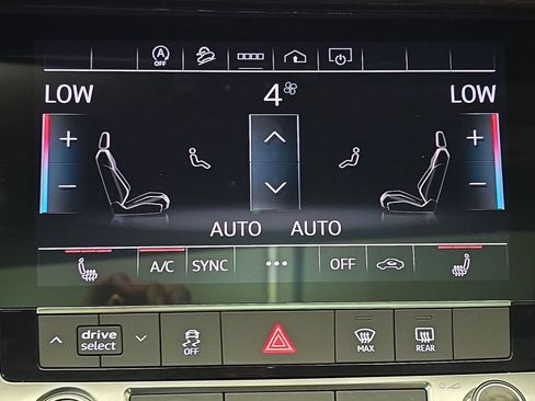 Used 2022 Audi Q7 3.0T Premium Plus w/ Premium Plus Package AWD/4WD image 20