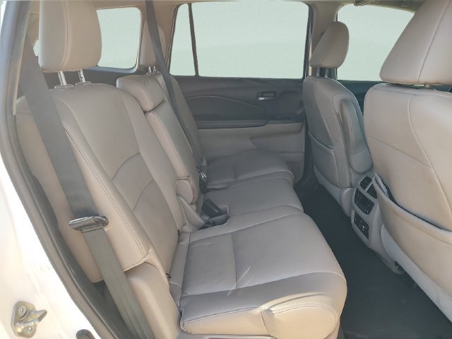 Used 2020 Honda Pilot Touring image 31