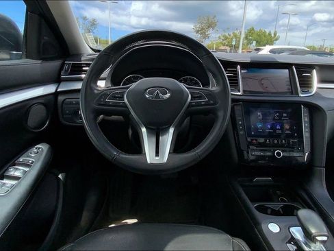 Used 2019 INFINITI QX50 Essential w/ Cargo Package FWD image 5