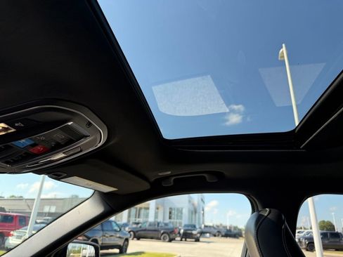 New 2025 Jeep Grand Cherokee L Altitude image 21