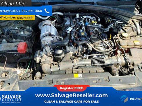 Used 2018 Land Rover Range Rover Velar S AWD/4WD image 16