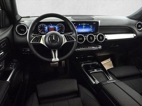 New 2026 Mercedes-Benz GLB 250 4MATIC image 20