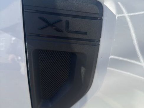 Used 2025 Ford Maverick XL w/ Equipment Group 101A image 31