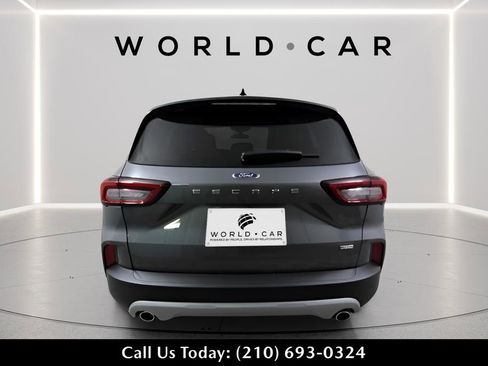 Used 2024 Ford Escape SE FWD image 6