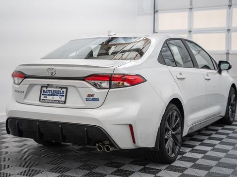 Certified 2025 Toyota Corolla SE FWD image 5