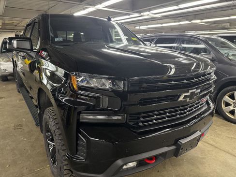 Used 2021 Chevrolet Silverado 1500 LT Trail Boss w/ Convenience Package II AWD/4WD image 1