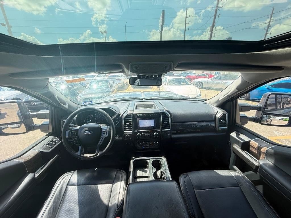 Used 2018 Ford F250 Lariat w/ Lariat Ultimate Package AWD/4WD image 24