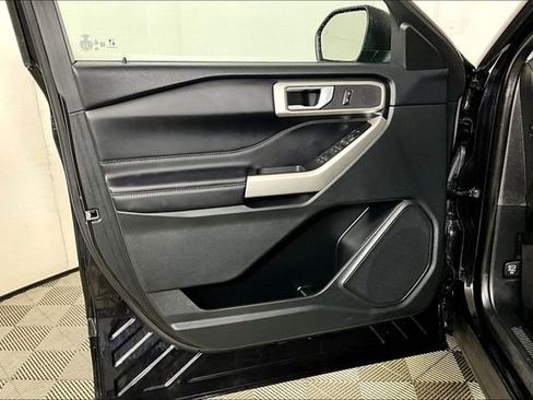 Used 2023 Ford Explorer XLT w/ Equipment Group 202A image 23