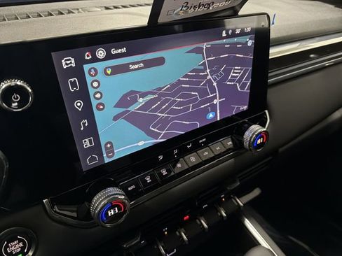 New 2026 GMC Canyon Elevation w/ Convenience Package image 23