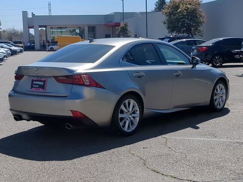 Used 2016 Lexus IS 200t image 5