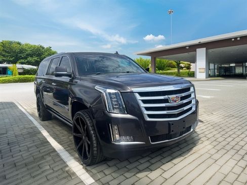 Used 2017 Cadillac Escalade ESV Premium Luxury AWD/4WD image 1
