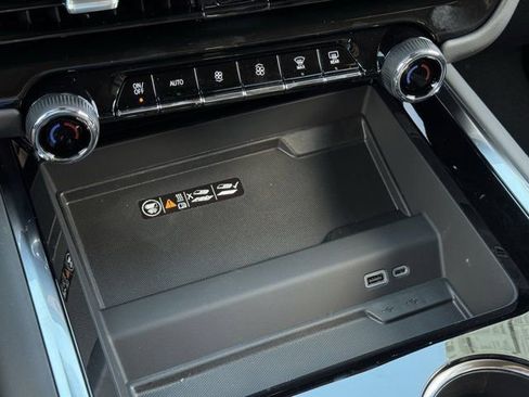 New 2026 Chevrolet Suburban LT w/ Comfort Package image 15