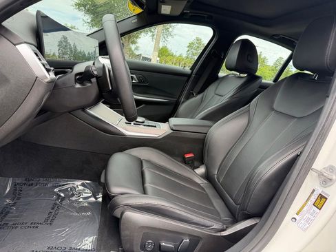Used 2025 BMW 330i Sedan RWD image 14