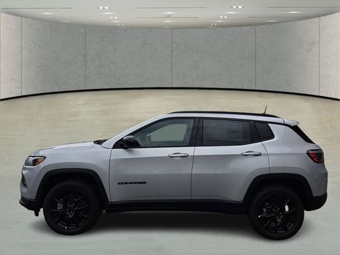 New 2026 Jeep Compass Latitude AWD/4WD image 8