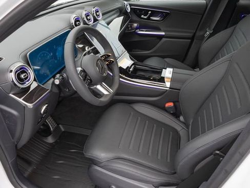 New 2026 Mercedes-Benz GLC 300 4MATIC image 2