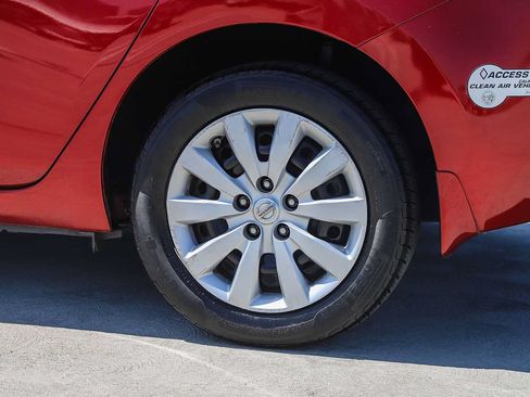Used 2013 Nissan Leaf S FWD image 12