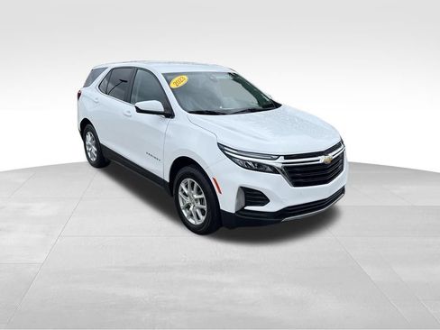 Used 2023 Chevrolet Equinox LT w/ Driver Convenience Package AWD/4WD image 9