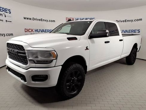 Used 2022 RAM 3500 Tradesman AWD/4WD image 1