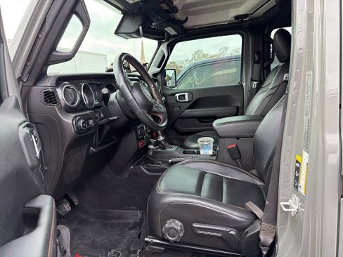 Used 2023 Jeep Wrangler Unlimited Rubicon 392 image 7