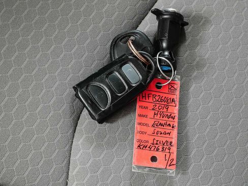 Used 2019 Hyundai Elantra SE w/ Winter Weather Package FWD image 34