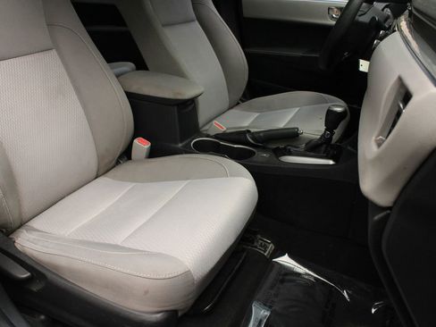 Used 2015 Toyota Corolla LE FWD image 27