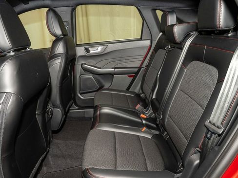 Used 2025 Ford Escape ST-Line image 9