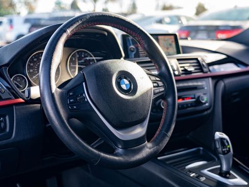 Used 2013 BMW 328i xDrive Sedan image 13