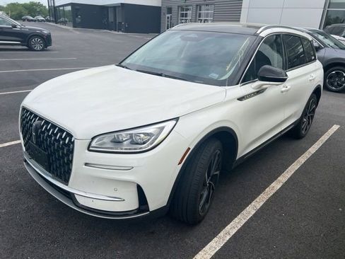 Used 2023 Lincoln Corsair Reserve w/ Equipment Group 201A AWD/4WD image 1