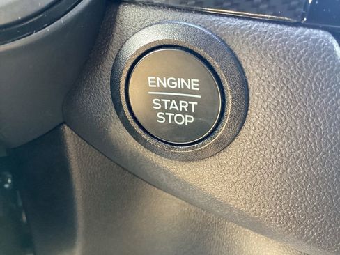 Used 2025 Ford Escape ST-Line AWD/4WD image 24