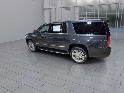 Used 2020 GMC Yukon XL SLT w/ Premium Edition image 6