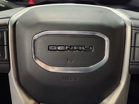 Used 2022 GMC Yukon Denali w/ Denali Premium Package AWD/4WD image 51