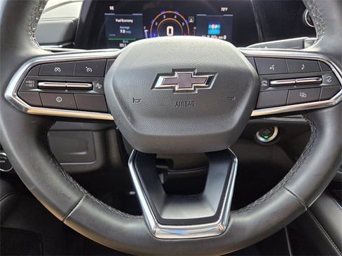 Certified 2025 Chevrolet Suburban Z71 image 35