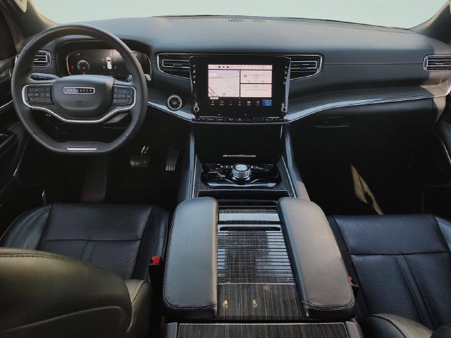 Used 2022 Jeep Wagoneer Series II w/ Premium Group I AWD/4WD image 9